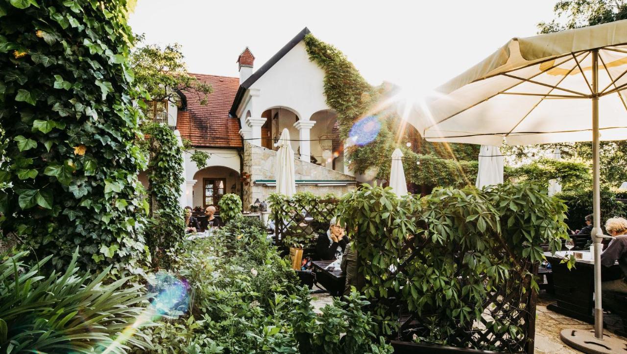 Oleander Romantik Zimmer Trausdorf an der Wulka Esterno foto