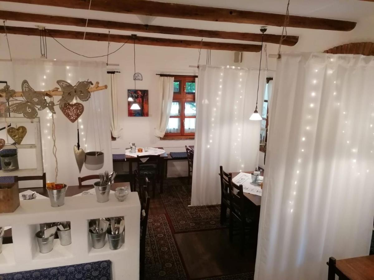 Oleander Romantik Zimmer Trausdorf an der Wulka Esterno foto