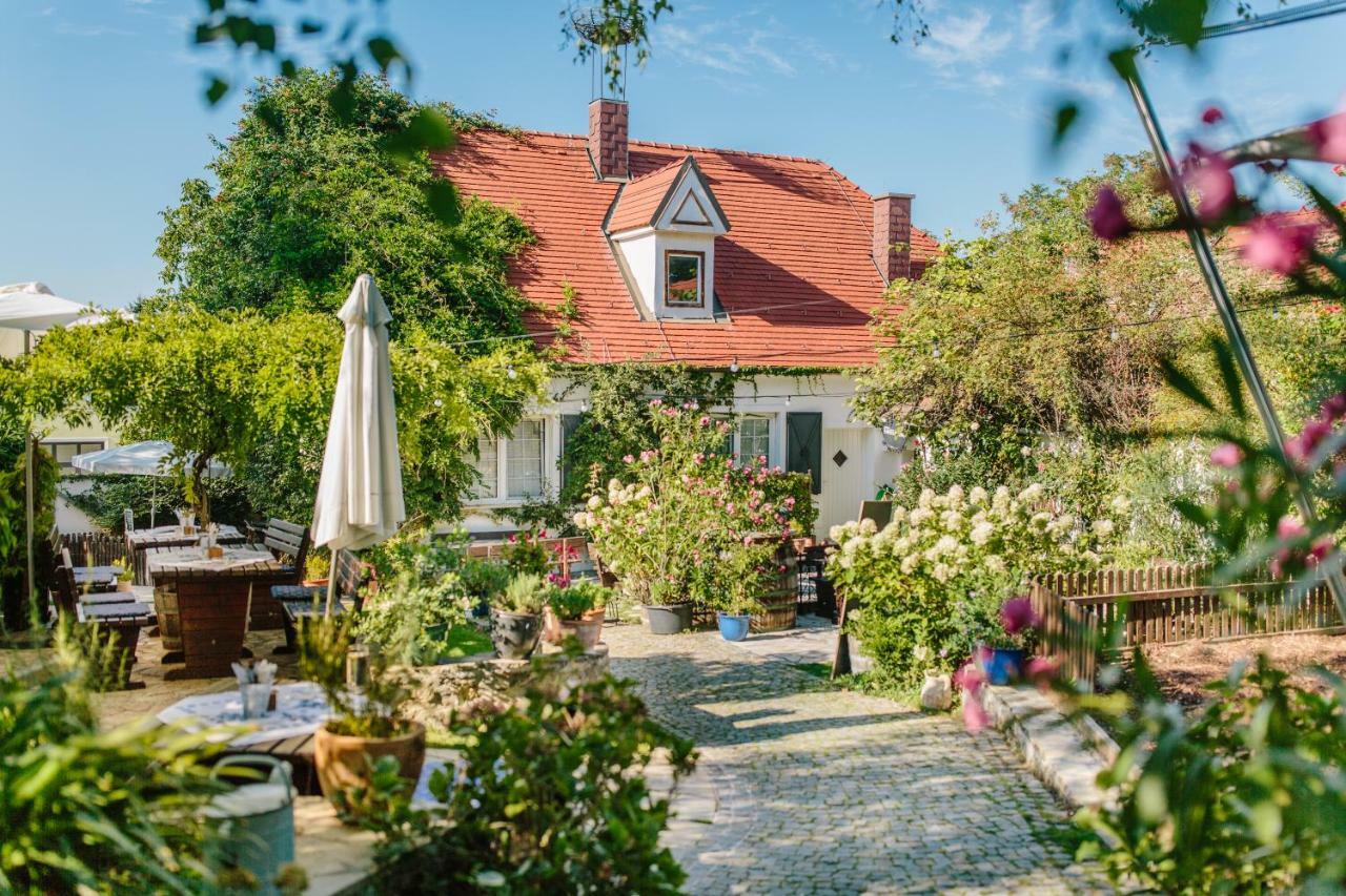 Oleander Romantik Zimmer Trausdorf an der Wulka Esterno foto