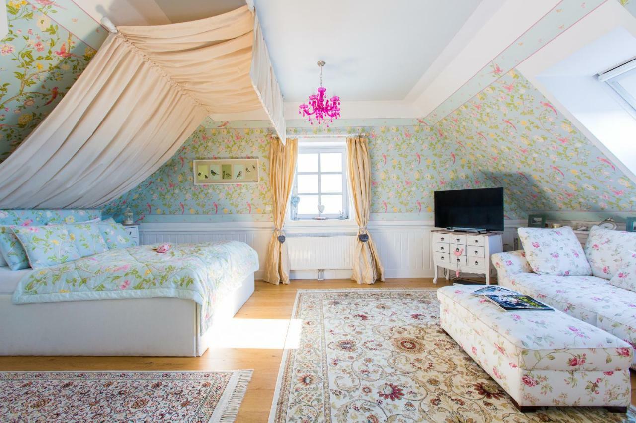 Oleander Romantik Zimmer Trausdorf an der Wulka Esterno foto
